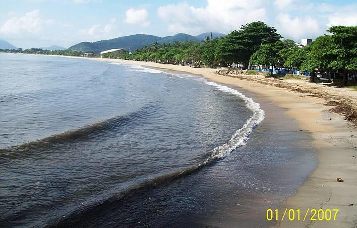 APTOS FAMILIA com AR CONDICIONADO UBATUBA Praia Pereque Acu Exterior foto