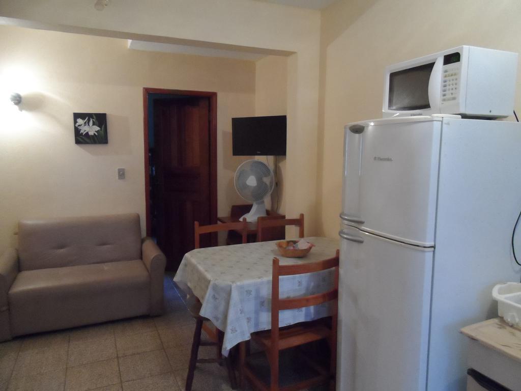 APTOS FAMILIA com AR CONDICIONADO UBATUBA Praia Pereque Acu Exterior foto