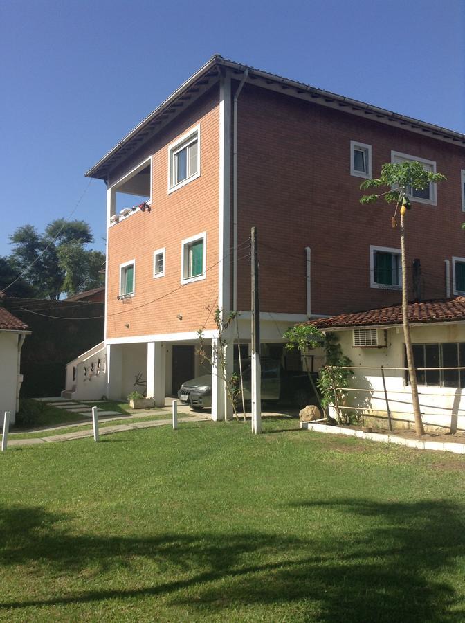 APTOS FAMILIA com AR CONDICIONADO UBATUBA Praia Pereque Acu Exterior foto