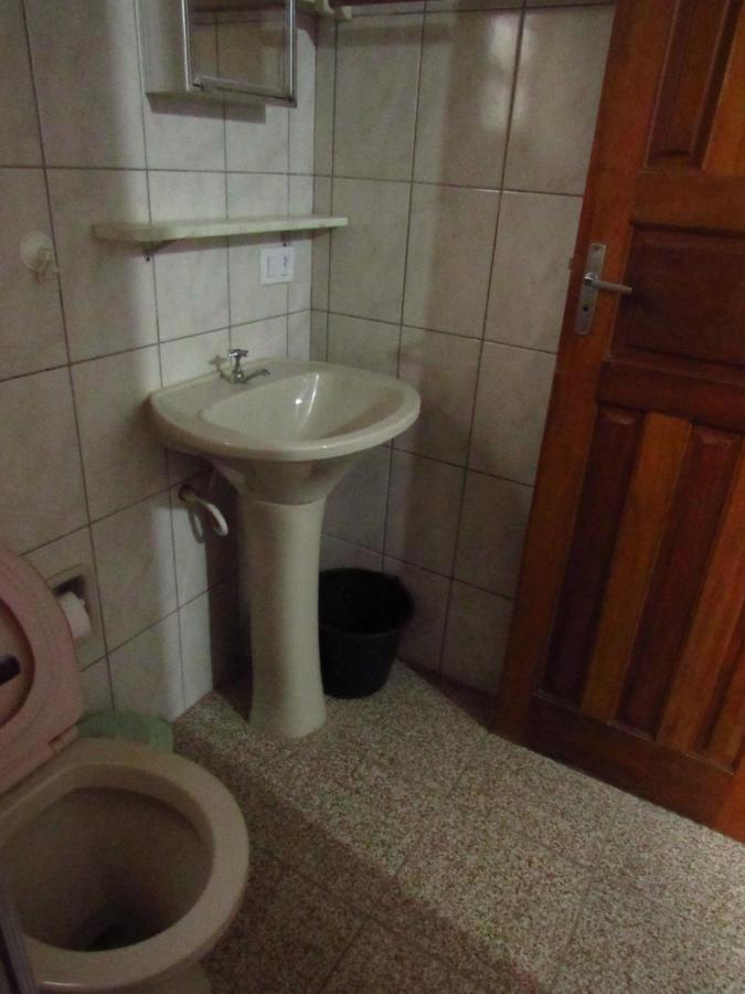 APTOS FAMILIA com AR CONDICIONADO UBATUBA Praia Pereque Acu Exterior foto