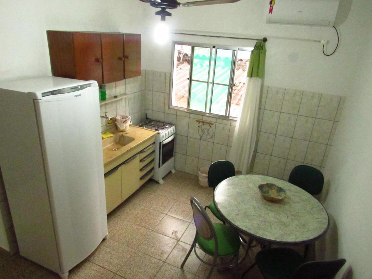APTOS FAMILIA com AR CONDICIONADO UBATUBA Praia Pereque Acu Exterior foto