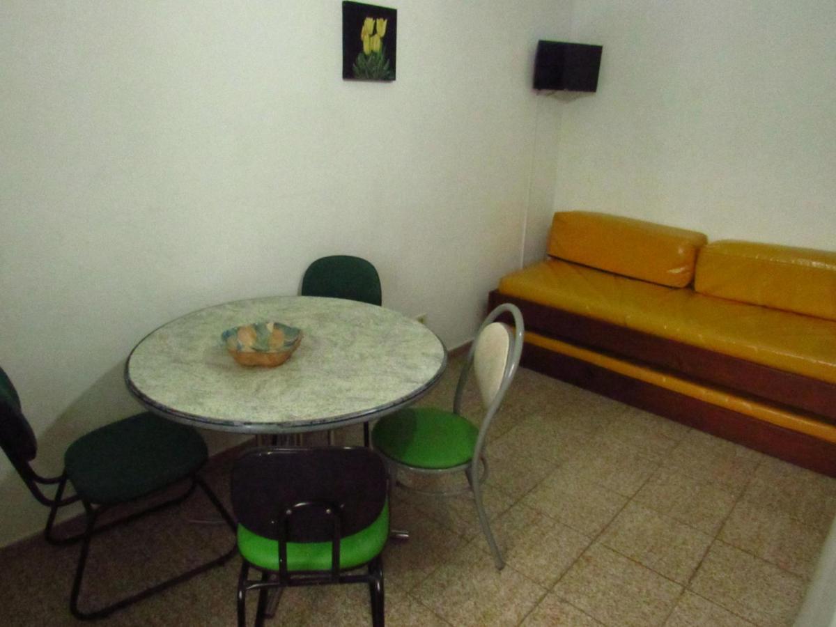 APTOS FAMILIA com AR CONDICIONADO UBATUBA Praia Pereque Acu Exterior foto