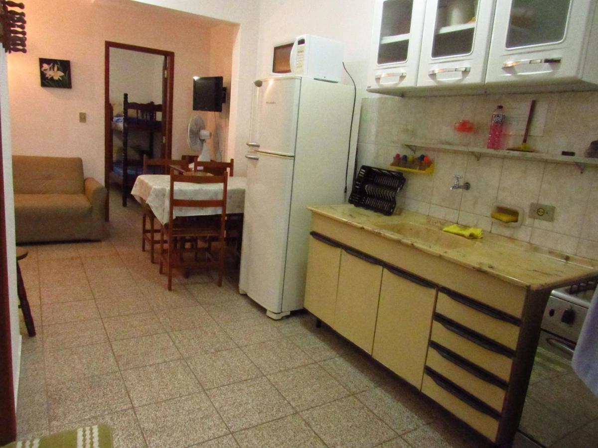 APTOS FAMILIA com AR CONDICIONADO UBATUBA Praia Pereque Acu Exterior foto